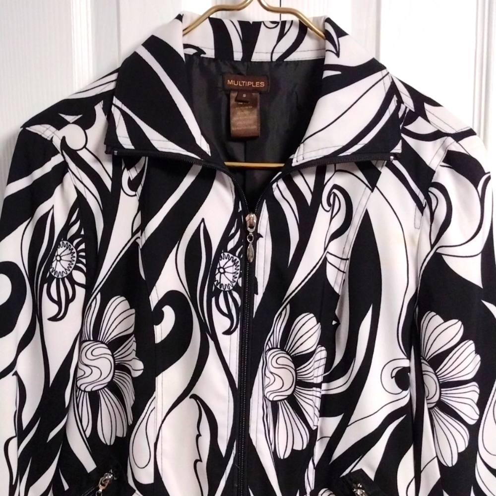 Woman's Multiples Light Fall Jacket Small Full Zi… - image 2